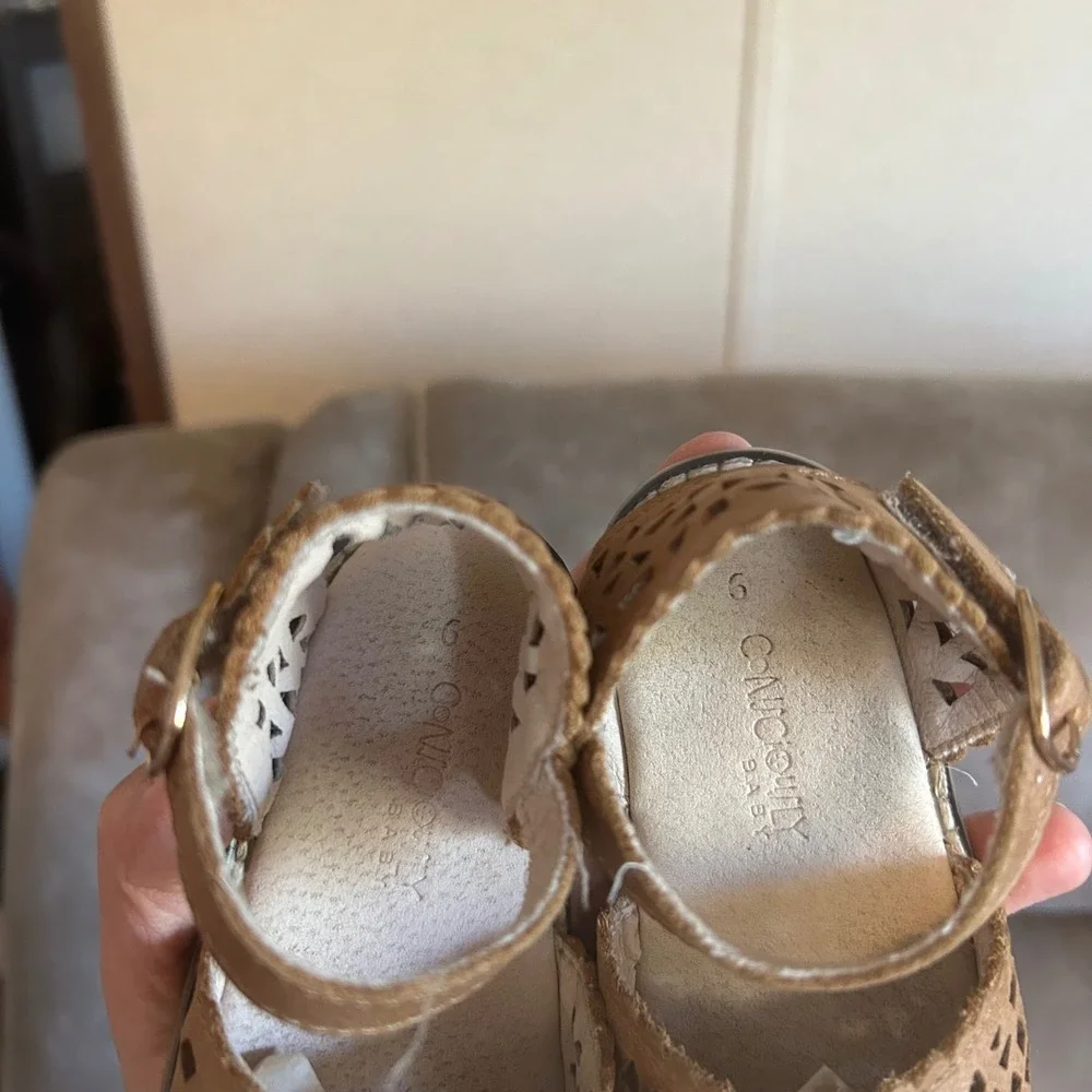 Concentric Baby Girls Tan Brown Laser Cut Scalloped Buckle Sandals Size 6